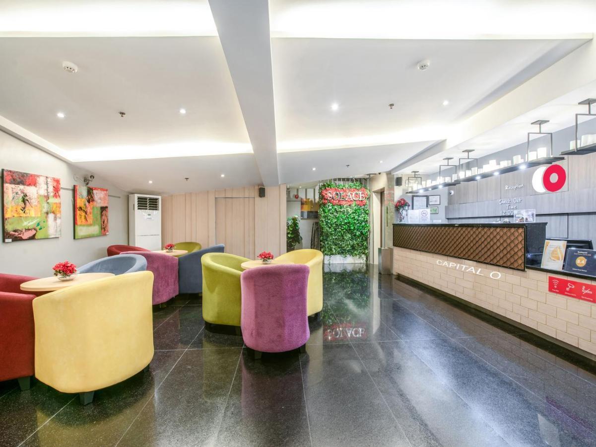 Solace Hotel Makati City Exterior photo