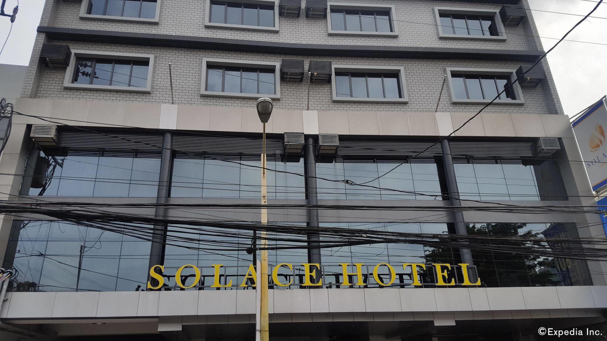Solace Hotel Makati City Exterior photo